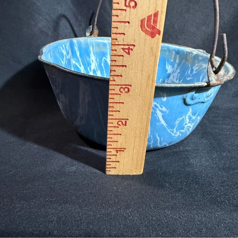 Vintage Blue Marbled Enamelware Spouted Bowl with Handle